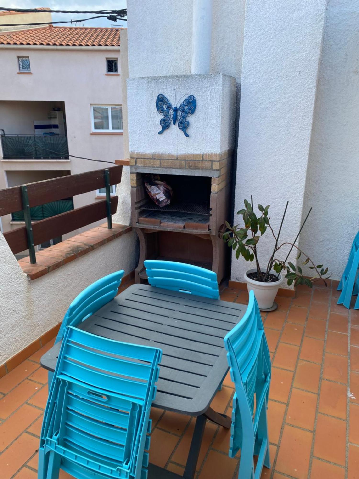 Maison Au Coeur Du Village Avec Garage Saint-Cyprien  Extérieur photo
